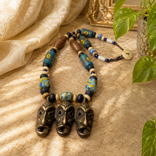 3 face antique necklace
